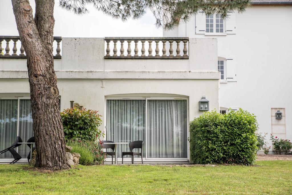 Logis Hotel Restaurant Des Chateaux アゼ・ル・リドー エクステリア 写真