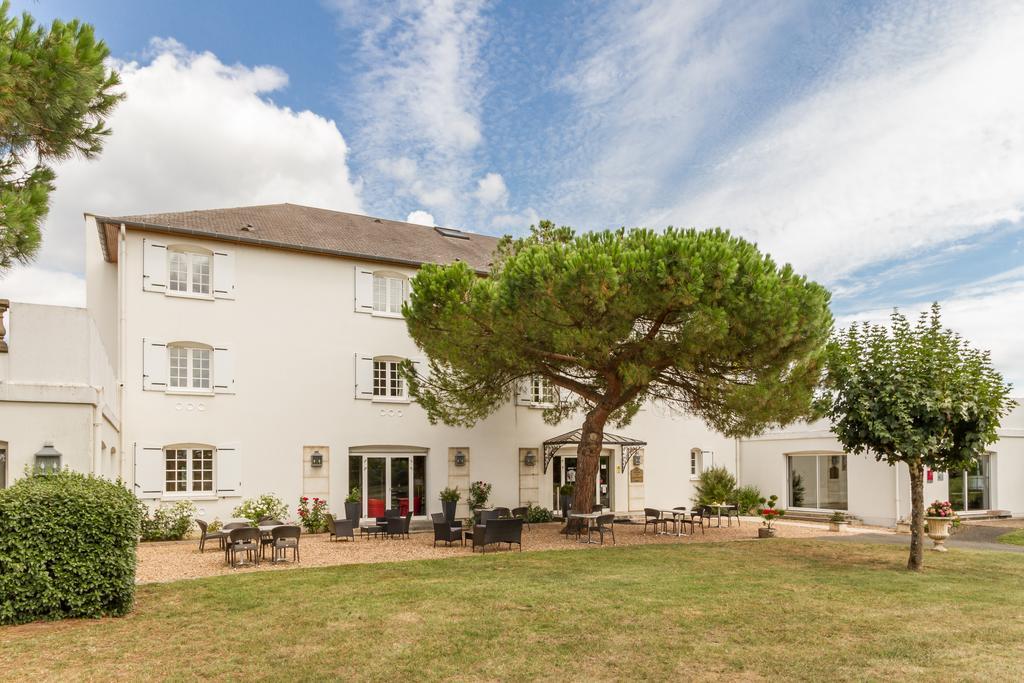 Logis Hotel Restaurant Des Chateaux アゼ・ル・リドー エクステリア 写真