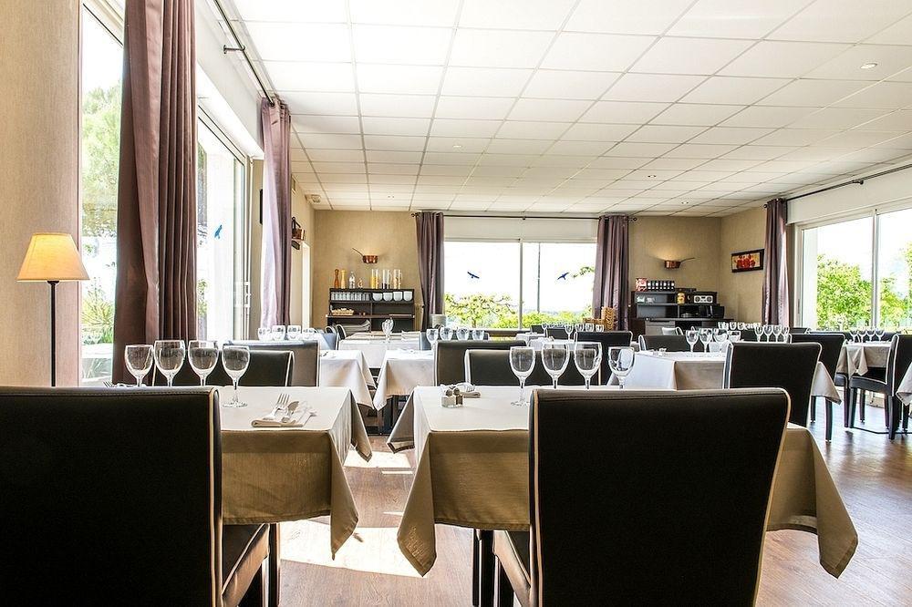Logis Hotel Restaurant Des Chateaux アゼ・ル・リドー エクステリア 写真