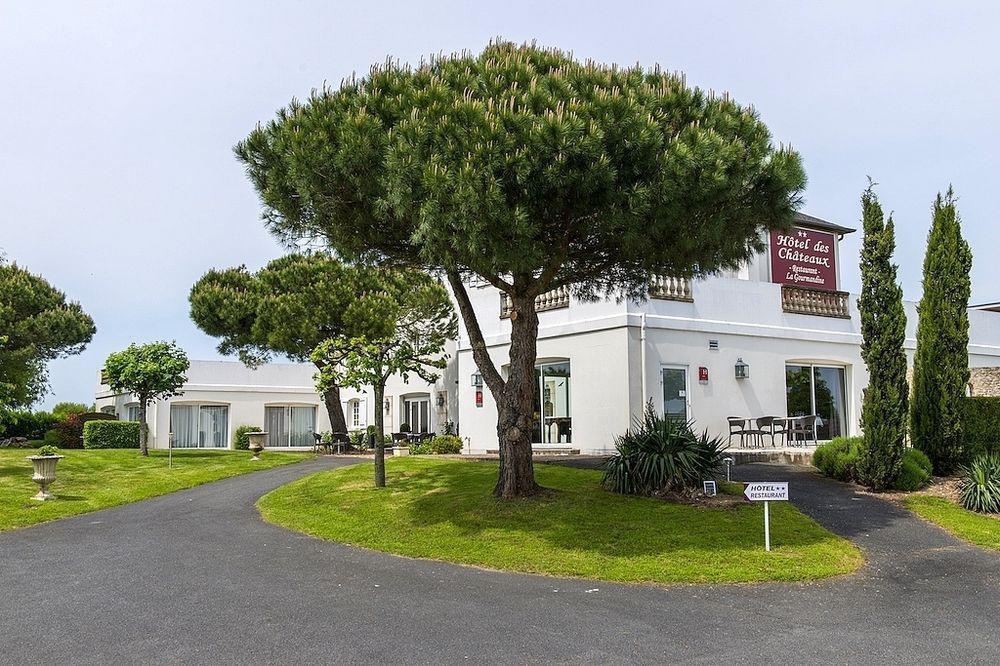 Logis Hotel Restaurant Des Chateaux アゼ・ル・リドー エクステリア 写真